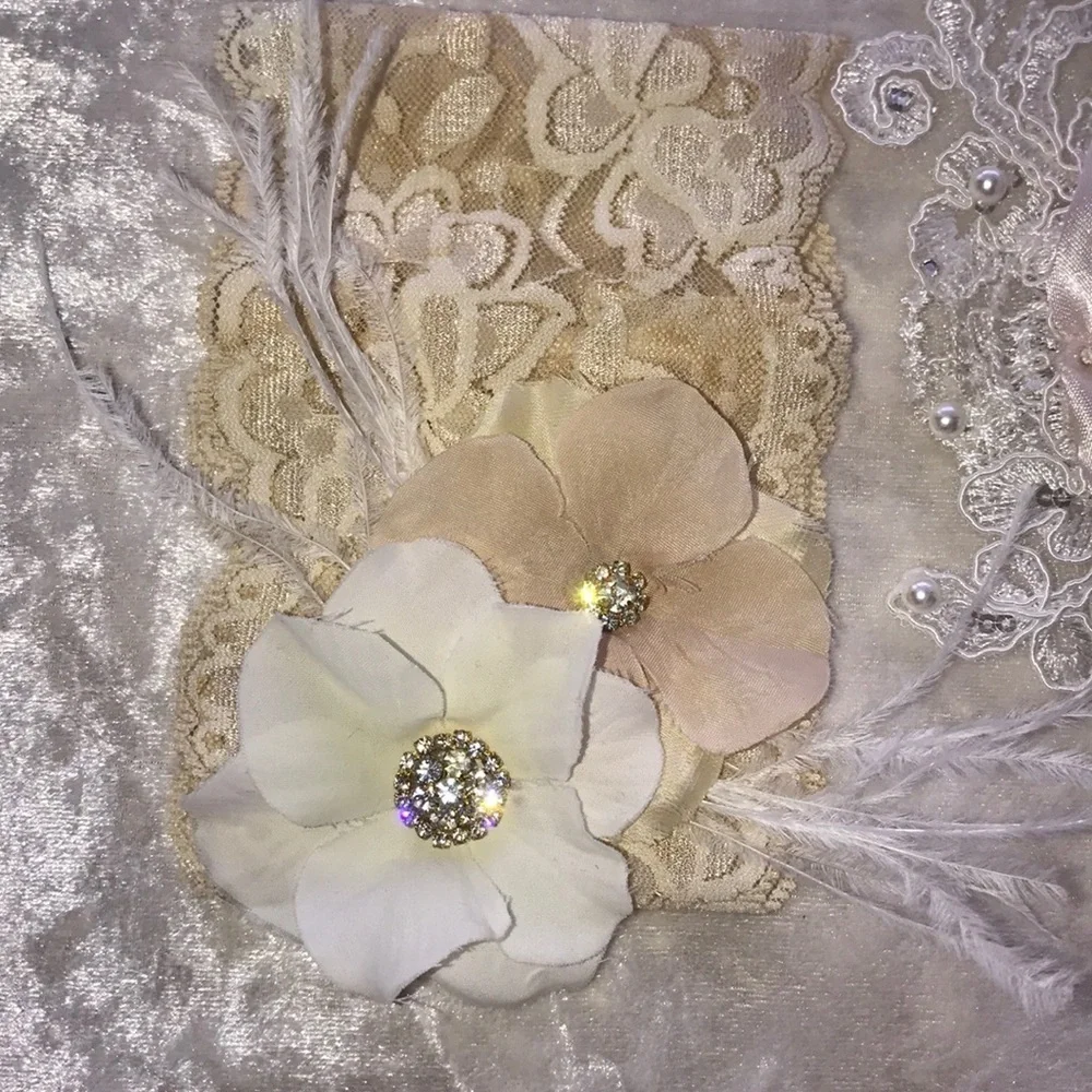Embellished lace headbands and hair brochure NWOT